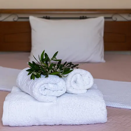 Ionian Mare Feriehus Lakíthra