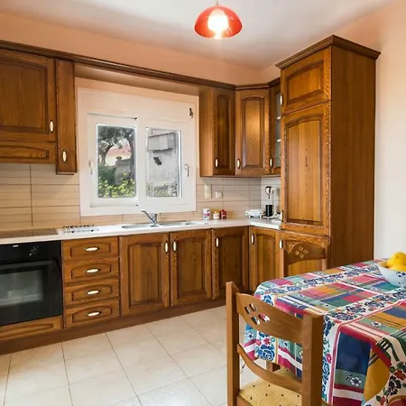 Ionian Mare בית נופש *